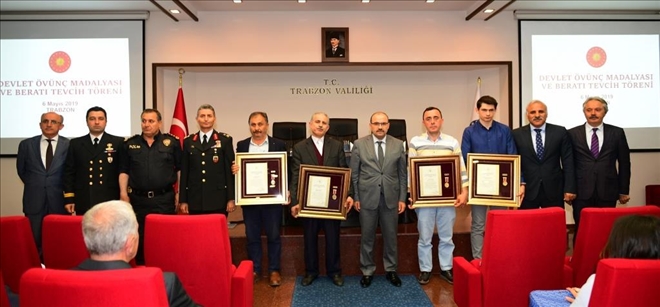 ŞEHİT YAKINLARINA ÖVÜNÇ MADALYASI