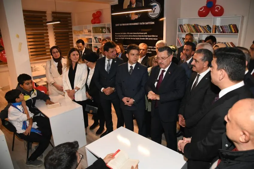 BAŞKAN GENÇ MARDİN’DEKİ ANLAMLI AÇILIŞA KATILDI