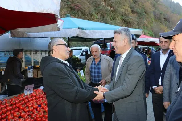 KAYMAKAM, HALKLA HASBİHAL ETTİ 