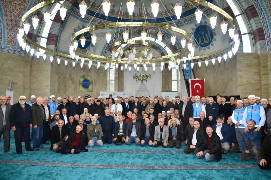 HACI ADAYLARINI DUALARLA UĞURLADIK