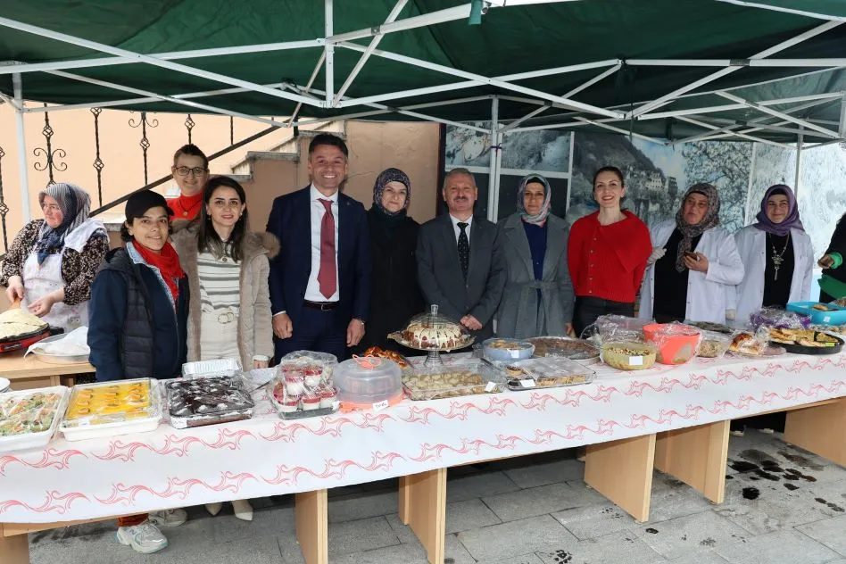MAÇKA HEM’İN KERMESİ BEĞENİLDİ 