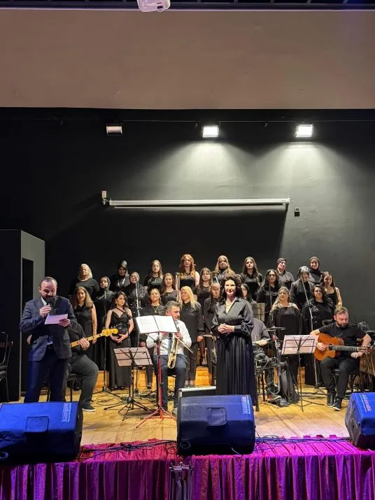 KARADENİZ MÜZİKLERİ BÜYÜK ALKIŞ ALDI 