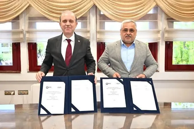 İŞ DÜNYASI VE ÜNİVERSİTEDEN İŞBİRLİĞİ 