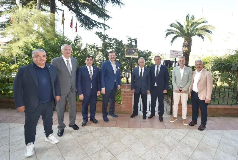 HİSARCIKLIOĞLU TRABZON İŞ DÜNYASIYLA BULUŞTU 