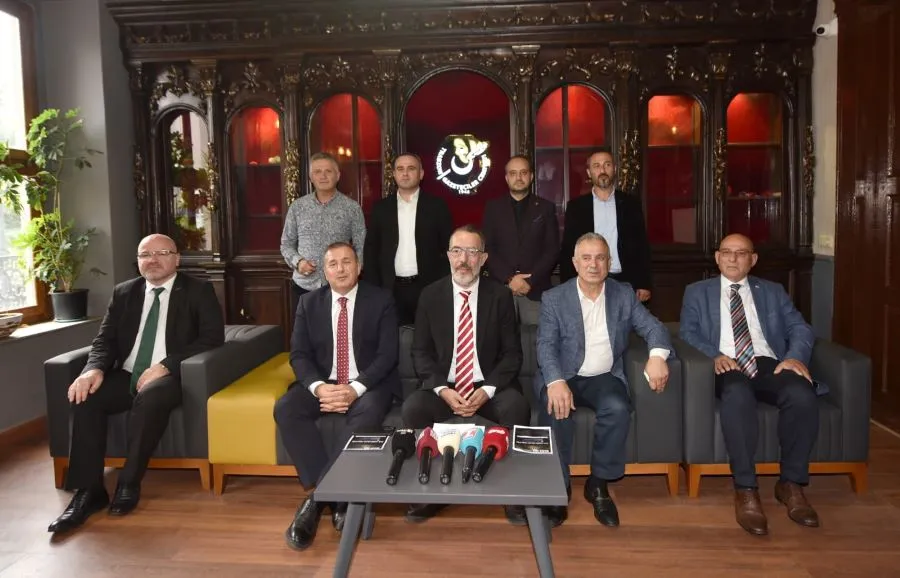 MESLEK ÖRGÜTLERİ GAZZE İÇİN YÜRÜYECEK 