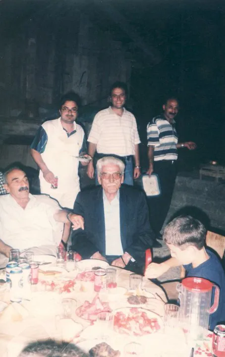 Fotoğraf açıklaması yok.