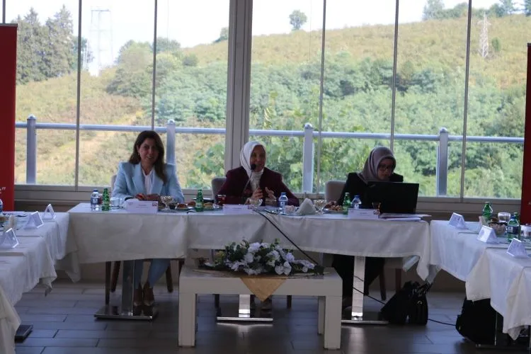 KADINLAR TRABZON’DA TOPLANDI 
